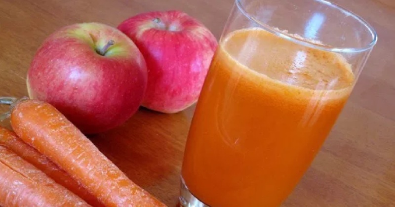 Neuveríte, čo všetko lieči džús z mrkvy, jablka a zemiaku