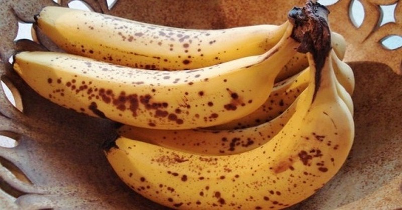 Čo sa udeje s vaším telom, ak zjete banány s tmavými bodkami
