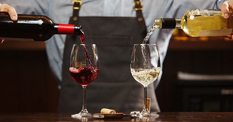 Podľa vedcov dokážu niektoré druhy vína nahradiť až hodinu cvičenia